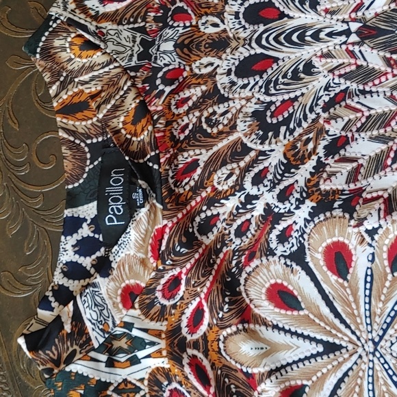 3/$50 Papillon Blouse Sz Sm - Picture 3 of 6